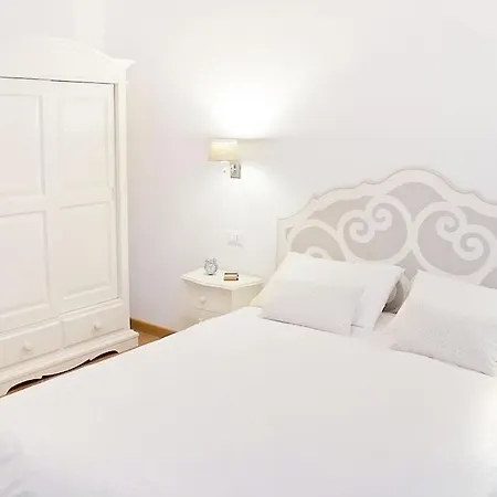 Residenza Cantore 게스트하우스 4*